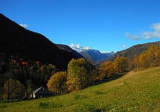 lieu non-religieux de ressourcement spirituel et retraites dans le silence et la solitude en Occitanie